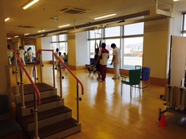 全長12mの免荷レール
