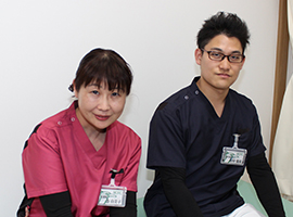看護師 森由美子さん（写真左） 理学療法士 野田陽祐さん（写真右）